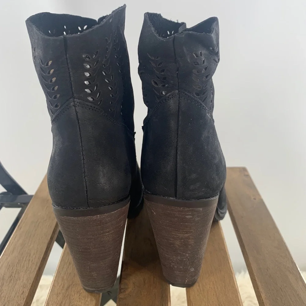 Coolway Ame Ankle Boot Booties Black NWOT Anthropologie Woman's Size 8